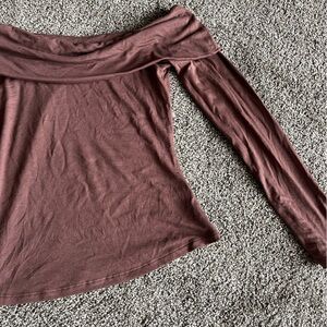 ASTR Brown Off Shoulder Long Sleeve Top